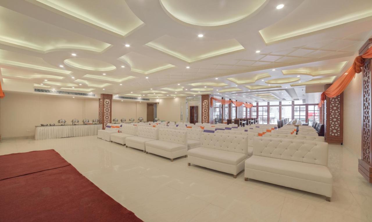 Treebo G K Residency Near Dehradun Railway Station Hotel ภายนอก รูปภาพ