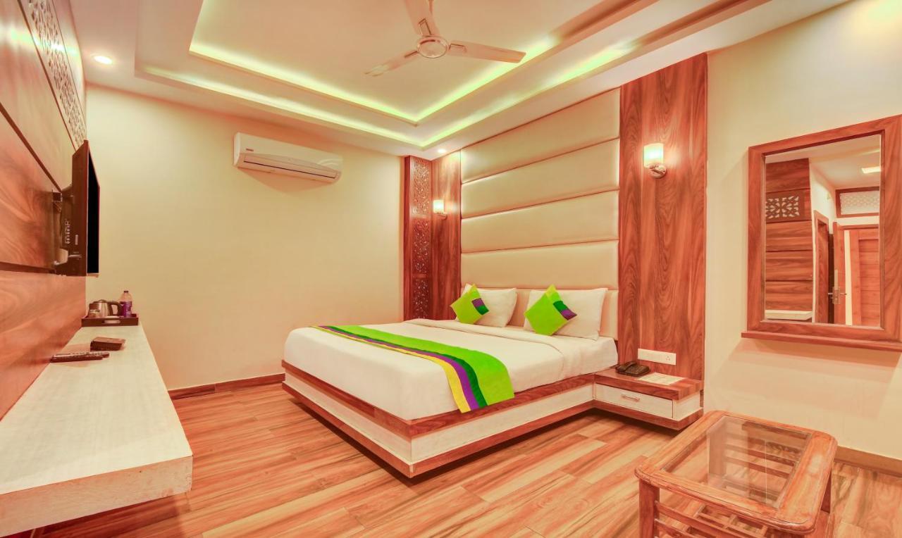 Treebo G K Residency Near Dehradun Railway Station Hotel ภายนอก รูปภาพ