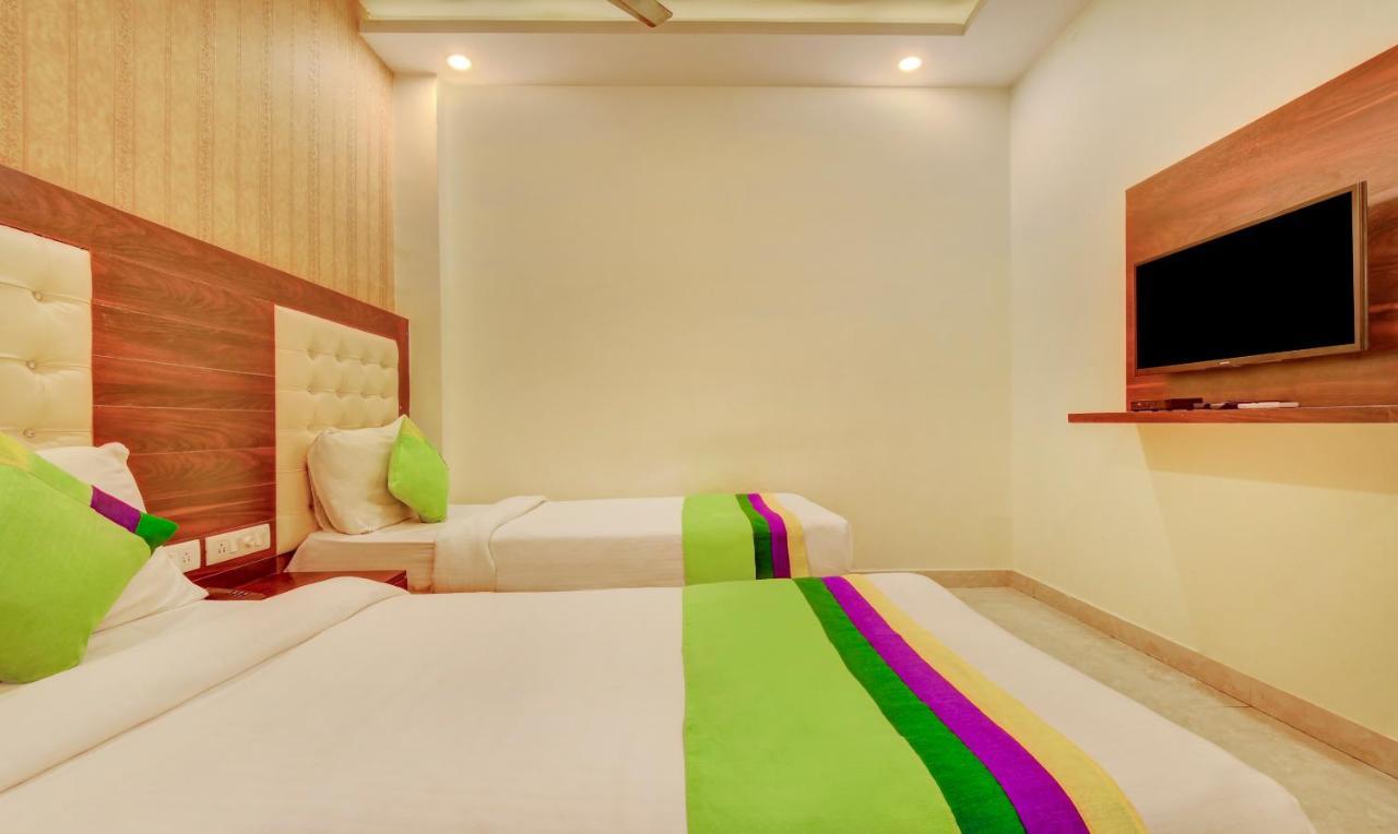 Treebo G K Residency Near Dehradun Railway Station Hotel ภายนอก รูปภาพ