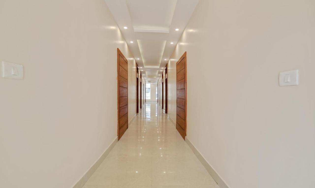 Treebo G K Residency Near Dehradun Railway Station Hotel ภายนอก รูปภาพ