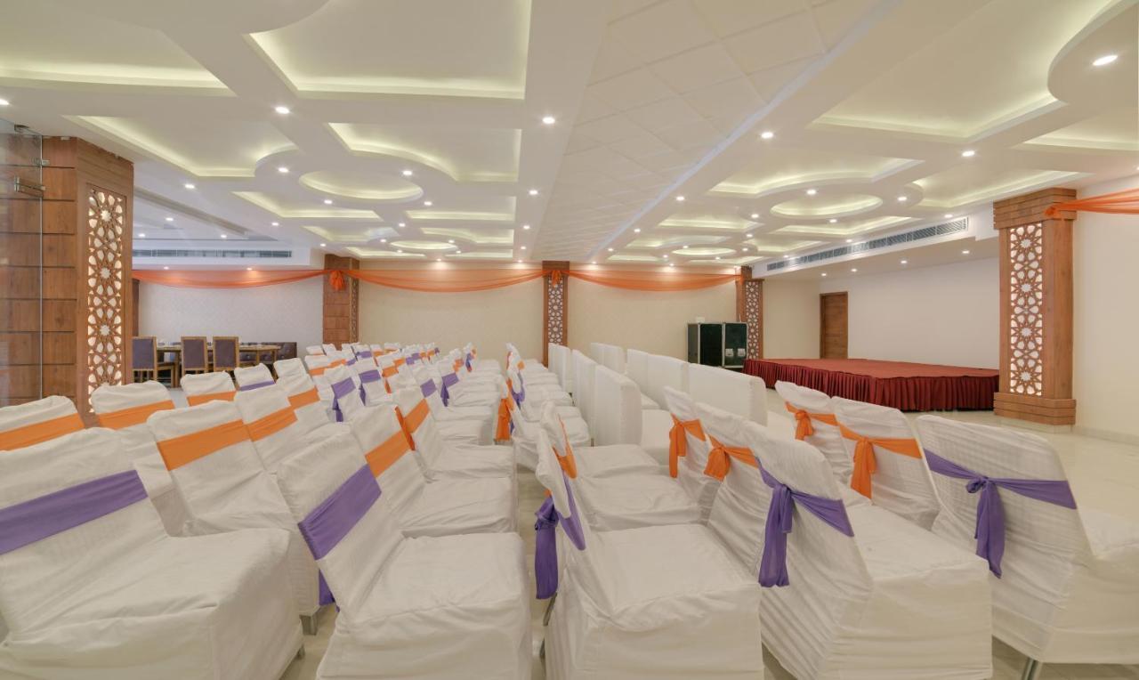 Treebo G K Residency Near Dehradun Railway Station Hotel ภายนอก รูปภาพ