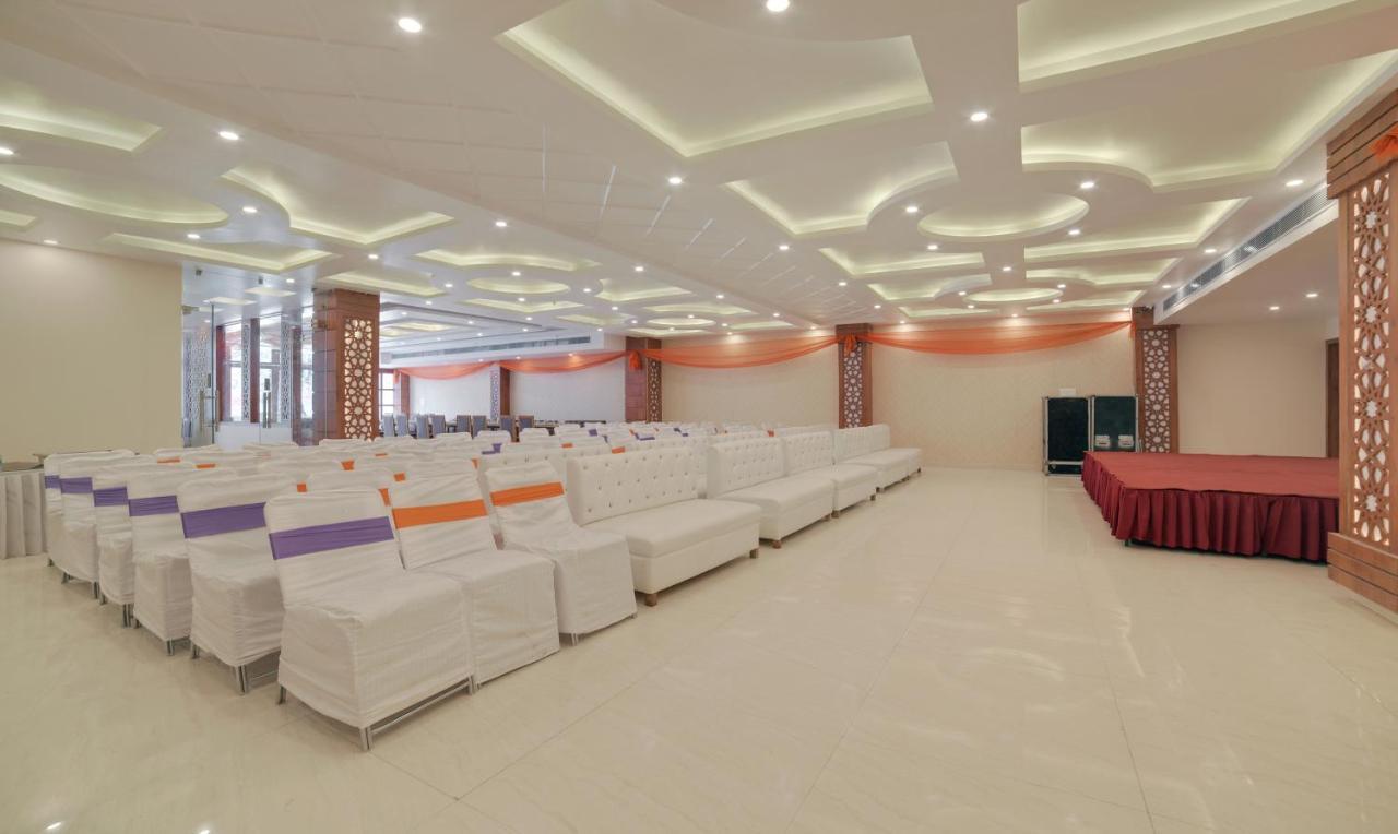 Treebo G K Residency Near Dehradun Railway Station Hotel ภายนอก รูปภาพ